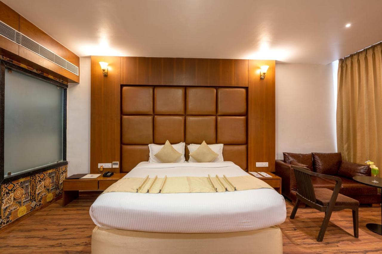 Jalashray Resort Nadiād Eksteriør billede